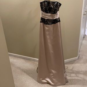 Strapless Formal Dress